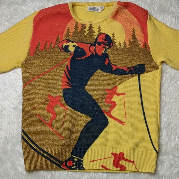 Distinctive Sportswear Other - Vintage Distinctive Sportswear Yellow Ski Shirt